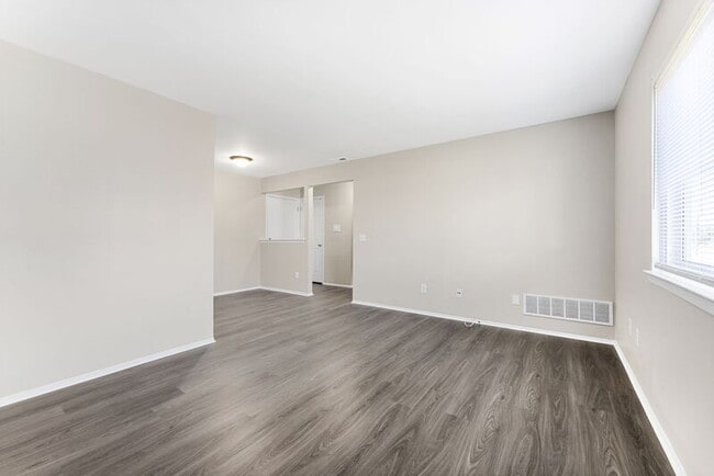 Building Photo - 31481 Block St