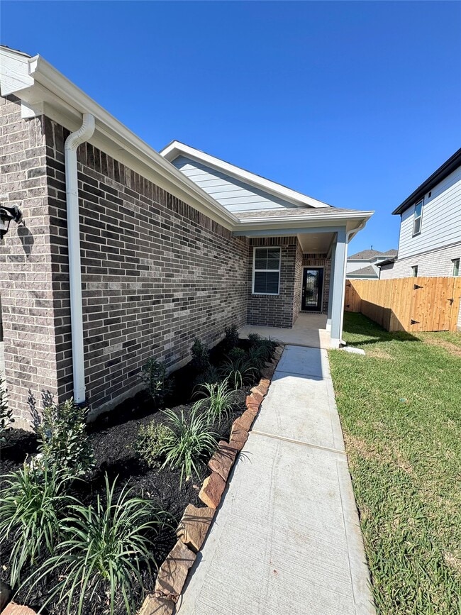 Building Photo - 5815 Blue Grama Dr