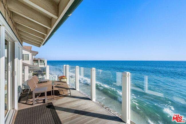 Building Photo - 26956 Malibu Cove Colony Dr