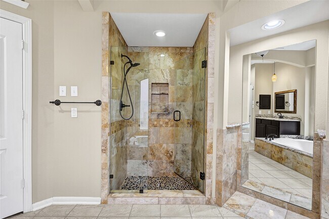 Building Photo - 21327 Pennshore Ln