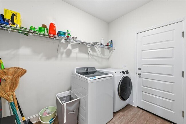 Building Photo - 85 Allie Lp