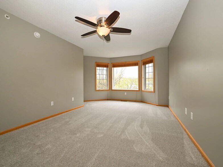 Building Photo - 770 Wisconsin Ave N