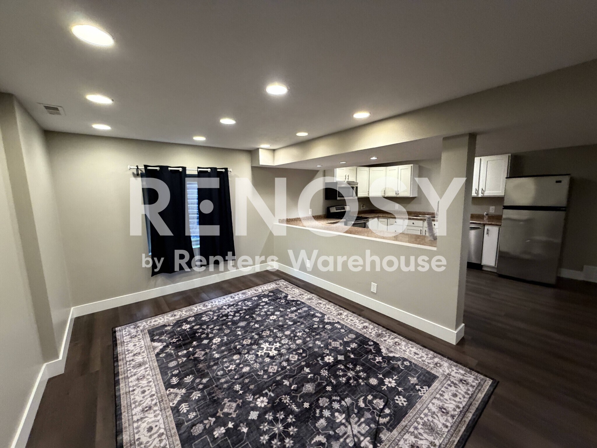 Building Photo - 3891 E Cunninghill Dr
