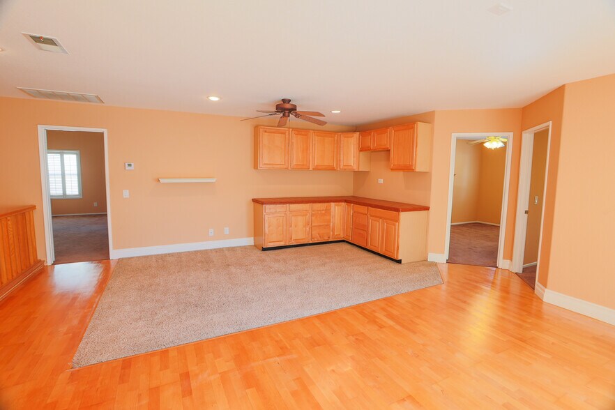 Building Photo - 2582 Hudson Ave