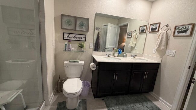 Building Photo - Beautiful 3 bed 2 bath Home - Unfurnished