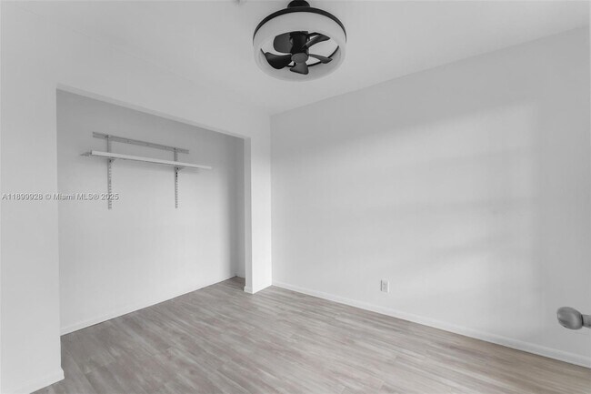 Building Photo - 12820 SW 43rd Dr