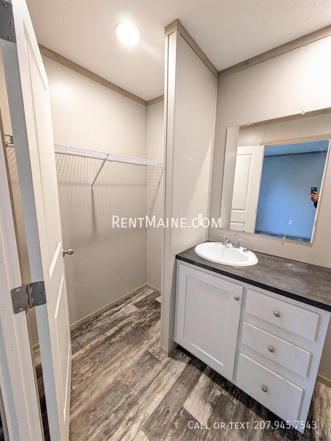 Building Photo - 438 Finson Rd