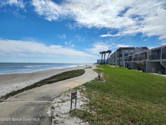 Building Photo - 103 Jimmy Buffett Mem Hwy