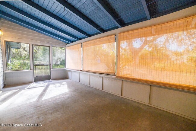 Building Photo - 5612 Sisson Rd