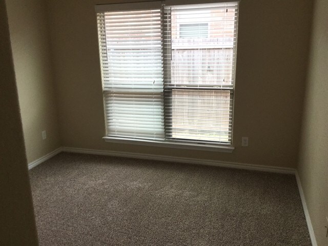 Building Photo - 1313 Rosedale Springs Ln