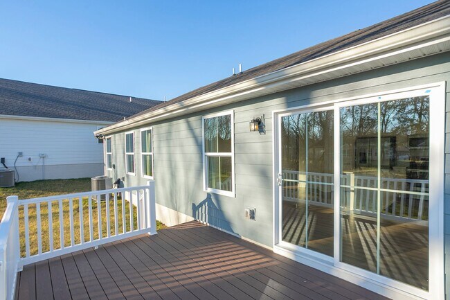 Building Photo - Beautiful One Level Home in Columbia!