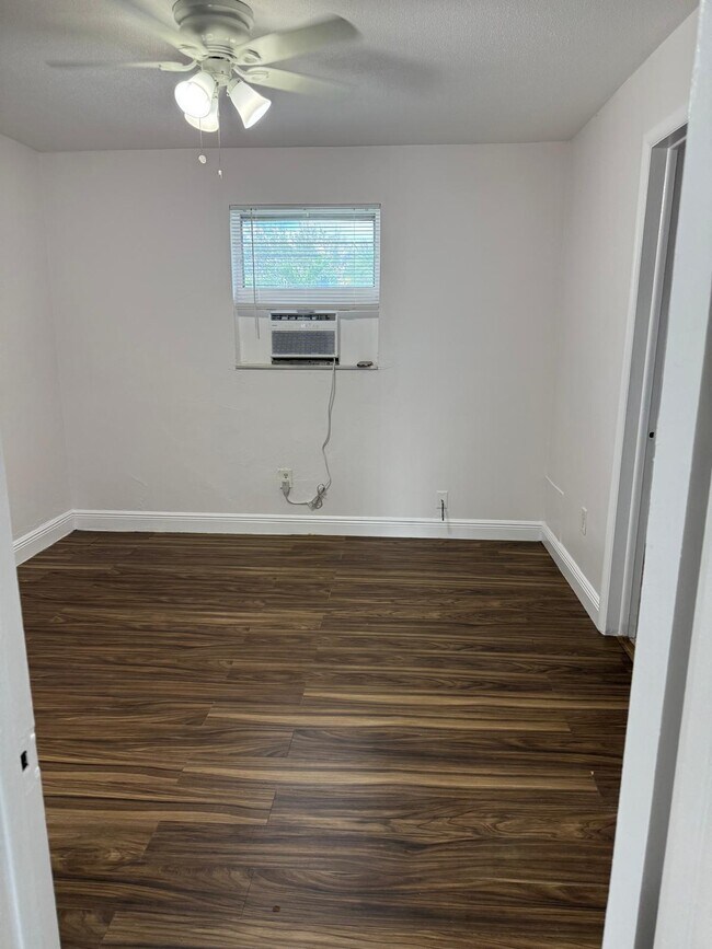 Building Photo - 126 Cleveland St