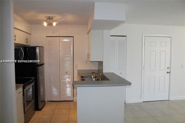 Building Photo - 1247 SW 46th Ave