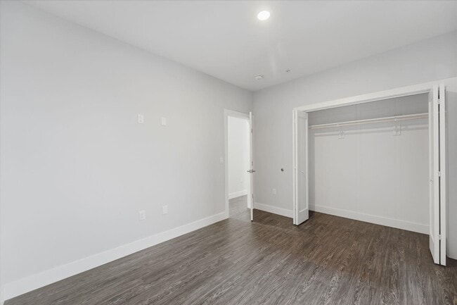 Building Photo - 6114 Jackson St