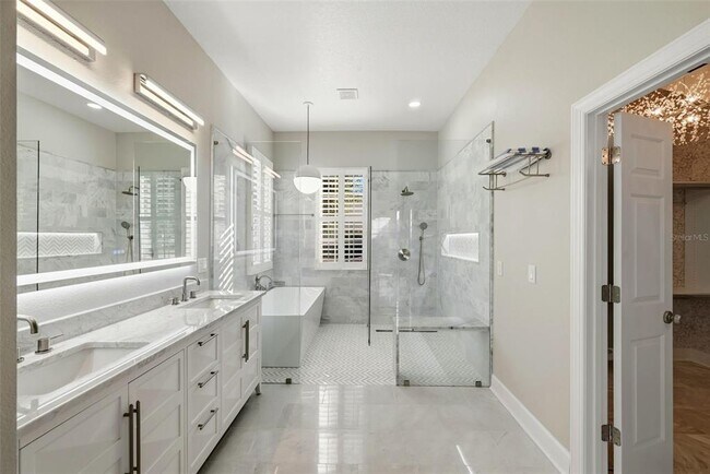 Building Photo - 701 Eagle Woods Tr