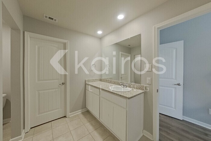 Building Photo - 104 ORTHELLO COURT
