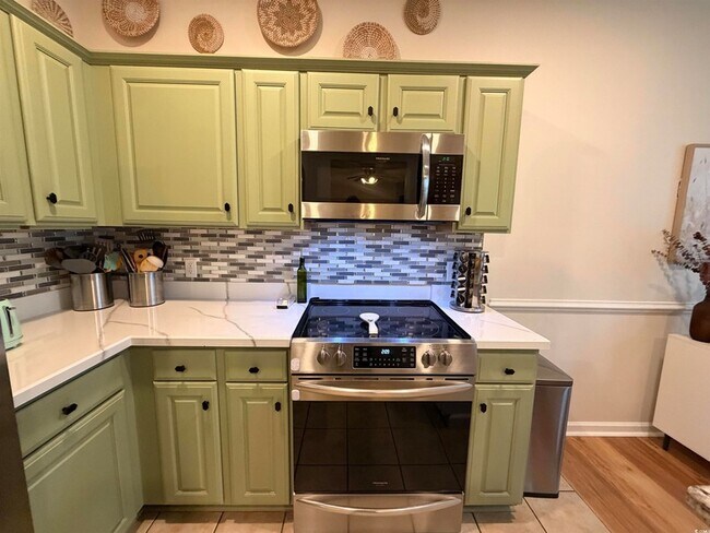 Building Photo - 204 Fulbourn Pl