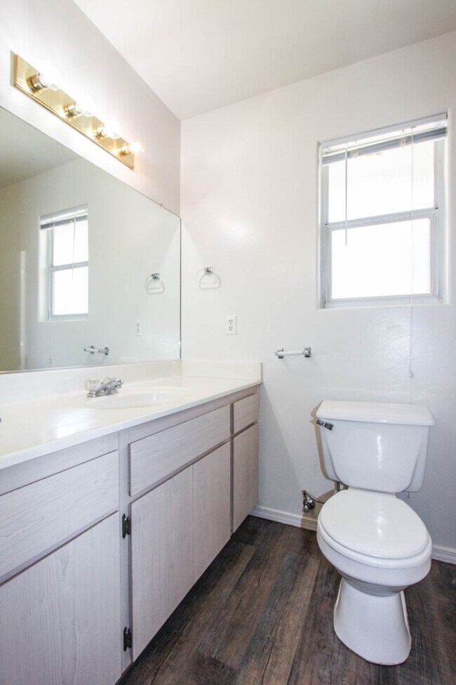 Building Photo - 8139 E Long Mesa Dr