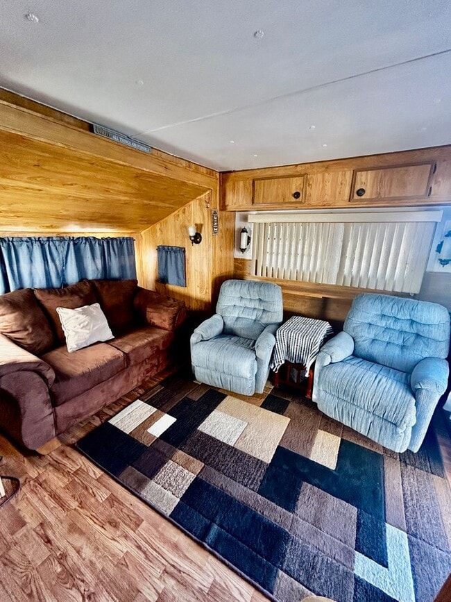 Building Photo - TWO HOMES ON ONE PROPERTY!