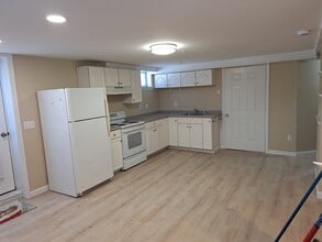 Building Photo - 157 Thatcher Rd