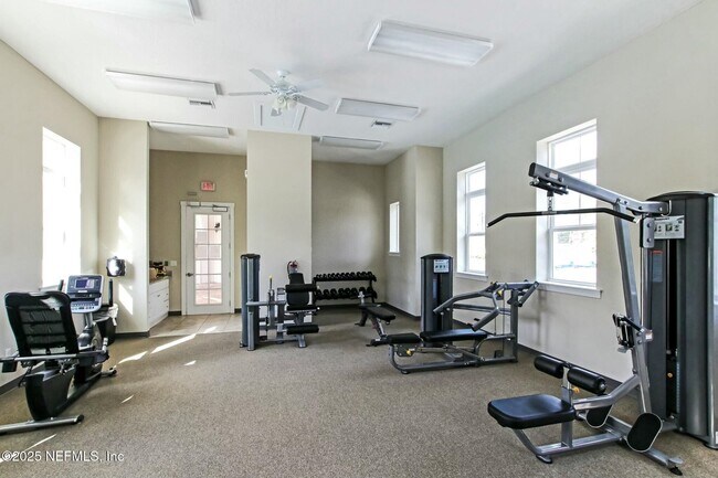 Building Photo - 254 Seville Pkwy