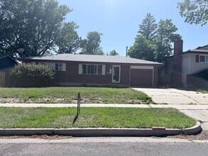 Building Photo - 1938 Berkshire Ln