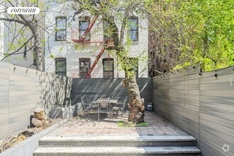 Building Photo - 557 W 159th St