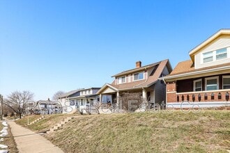 Building Photo - 4009 E 3rd St