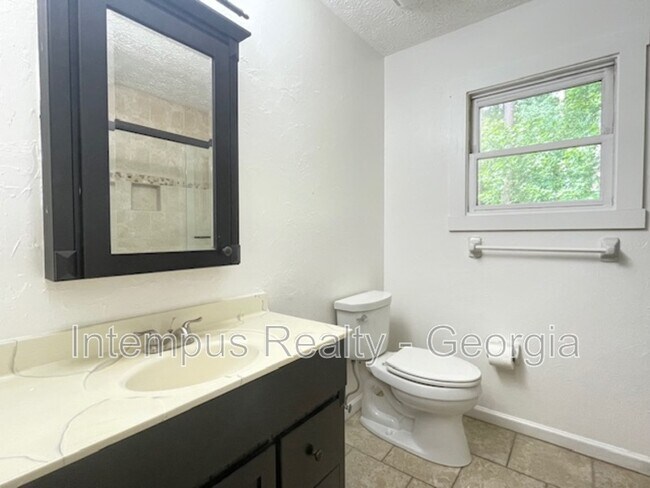 Building Photo - 10440 Virginia Pine Ln