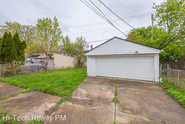 Building Photo - 3 br, 1 bath House - 1229 E167th