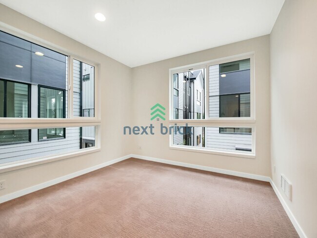 Building Photo - Stunning 2023-Built Crown Hill Townhome | 3 Bed | 2 Bath | Modern Finishes & Prime Seattle Location