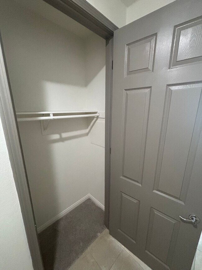 Building Photo - 2 BEDROOM, 2 BATHROOM IN 55+ COMMUNITY OF JESS RANCH
