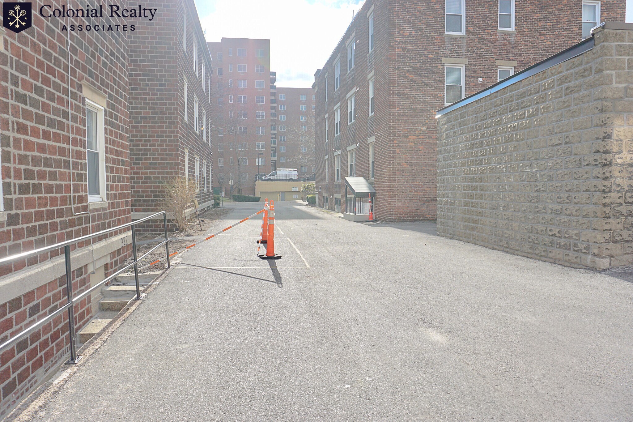 Building Photo - 328 St Paul St