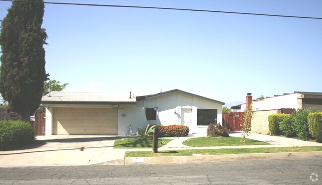 Building Photo - 22122 Van Buren St