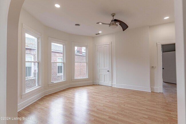 Building Photo - 1804 Frankfort Ave
