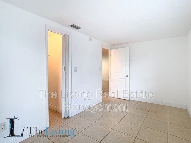 Building Photo - 1521 Swordbill Dr