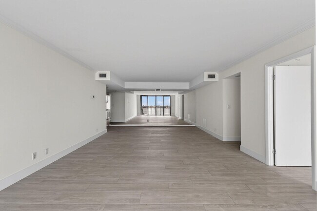 Building Photo - 3800 Washington Rd