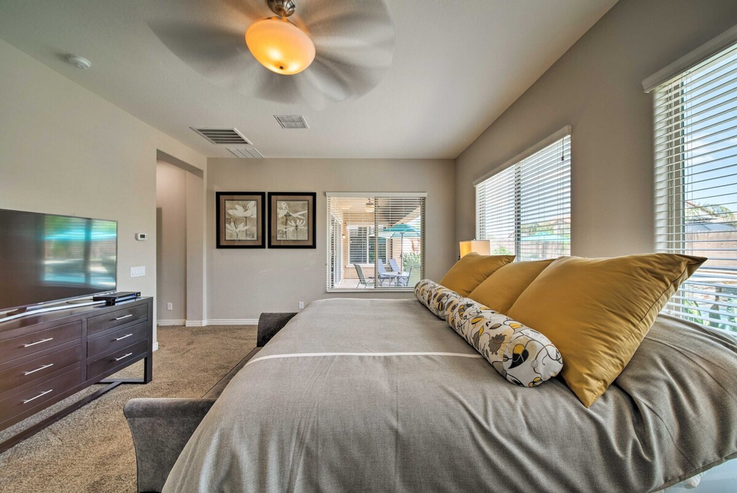 Building Photo - 18504 W Paradise Ln