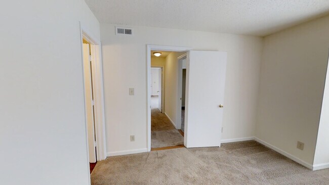 Bedroom - Pineville Place