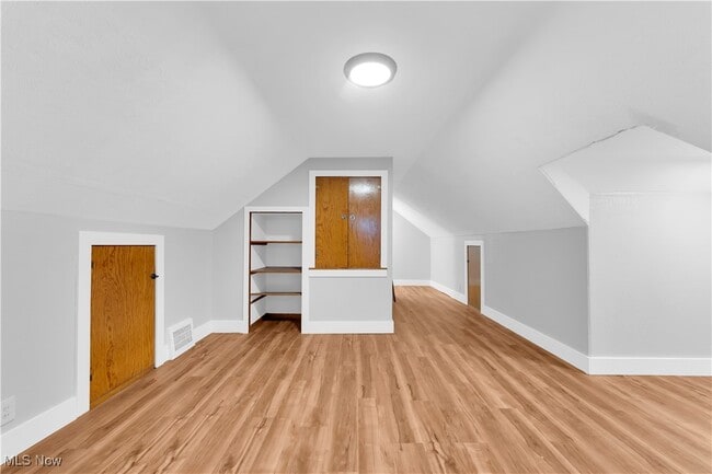 Building Photo - 5255 E 115th St