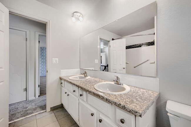 Building Photo - 2821 Serendipity Cir E