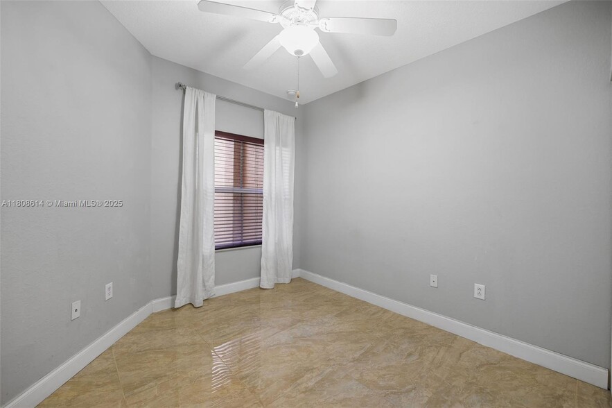 Building Photo - 2741 SW 120th Ter