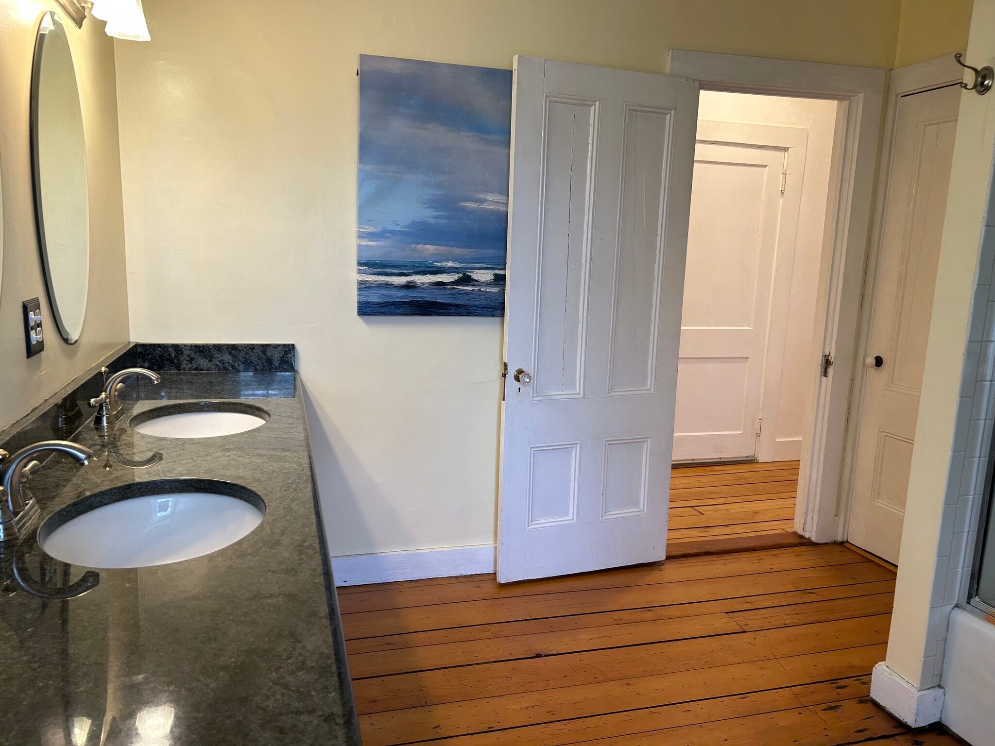 Building Photo - 331 Spring St