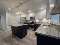 Building Photo - Downtown Dandridge!!!!