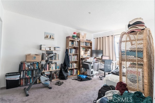 Building Photo - 450 E 4th St