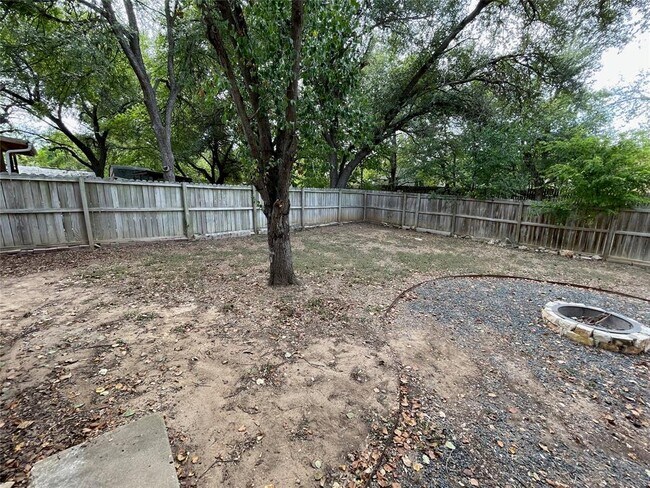 Building Photo - 8408 Dixon Dr