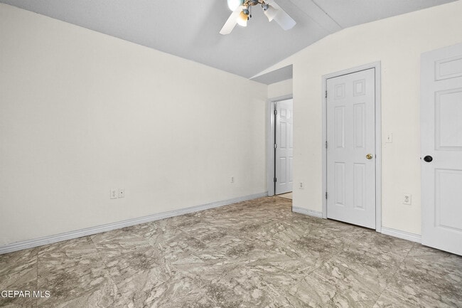 Building Photo - 871 Luisa Guerra Dr