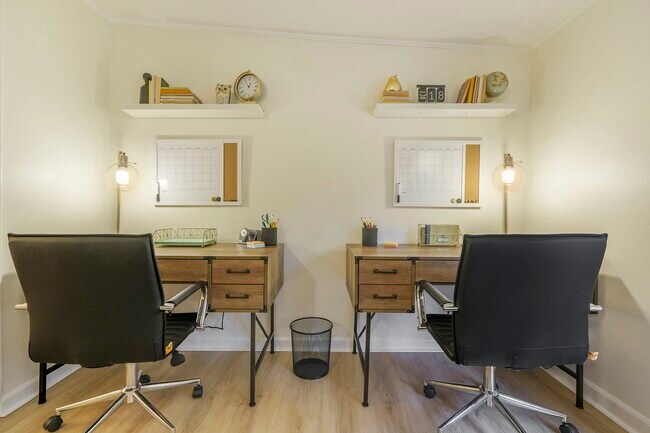 Building Photo - 2804 Canterbury Rd