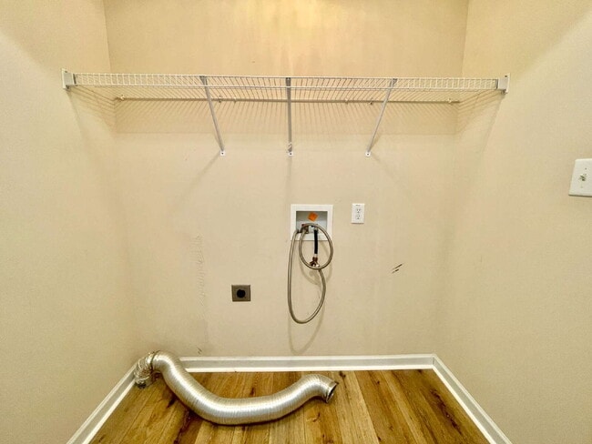 Building Photo - 3-Bed, 2-Bath Nest With Bonus Room In Faye...