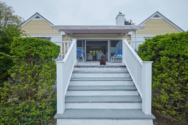 Building Photo - 53 Far Pond Rd